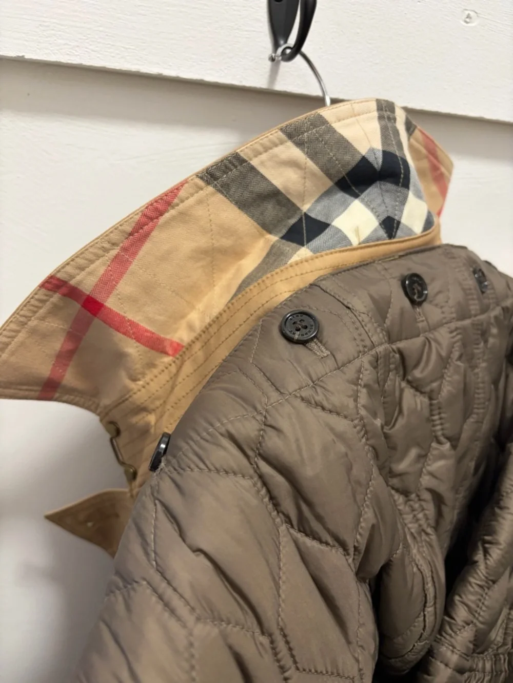 Burberry Tan/Camel Double-Breasted Trench Coat with Detachable Hood and Lining - Picture 9 of 12